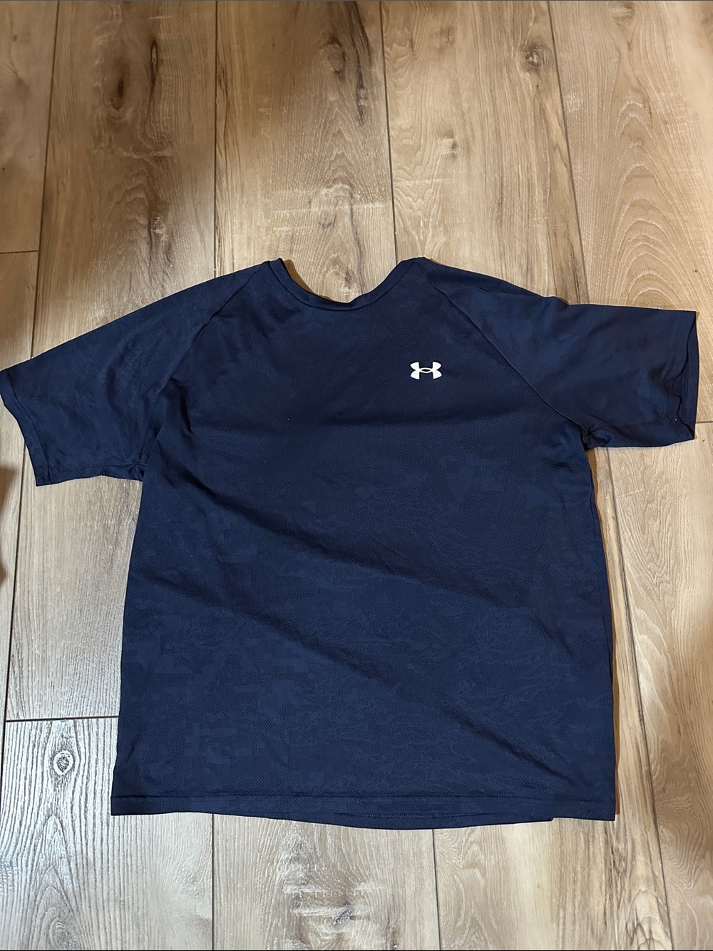 Under Armour Men’s Navy Short Sleeve Athletic Tee with White Logo